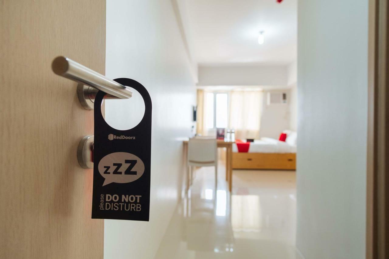 Reddoorz Plus @ Silk Residences Sta. Mesa Monthly Stay Манила Экстерьер фото