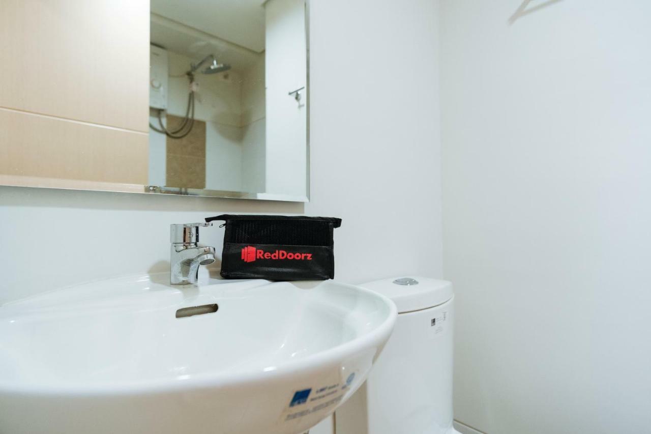 Reddoorz Plus @ Silk Residences Sta. Mesa Monthly Stay Манила Экстерьер фото